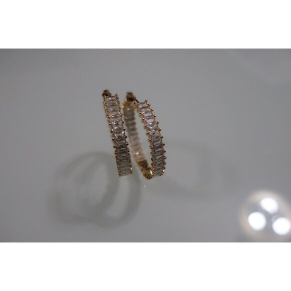 Large Gold Earrings Hoops Crystal Costume Jewelry NWOT - Picture 3 of 4